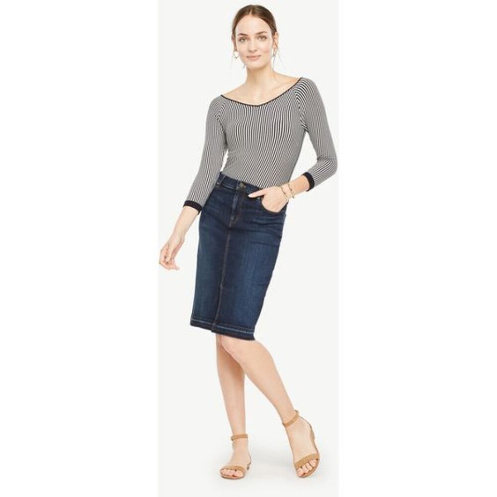 Ann Taylor | Petite Raw Hem Denim Pencil Skirt 8P